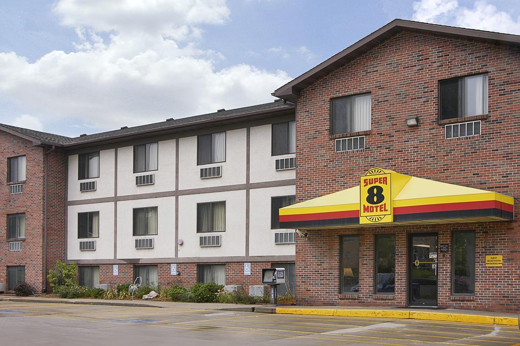 Motel Super 8 By Wyndham Omaha/West Dodge Extérieur photo
